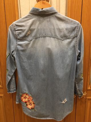 Camisa tejana Zara Woman bordada