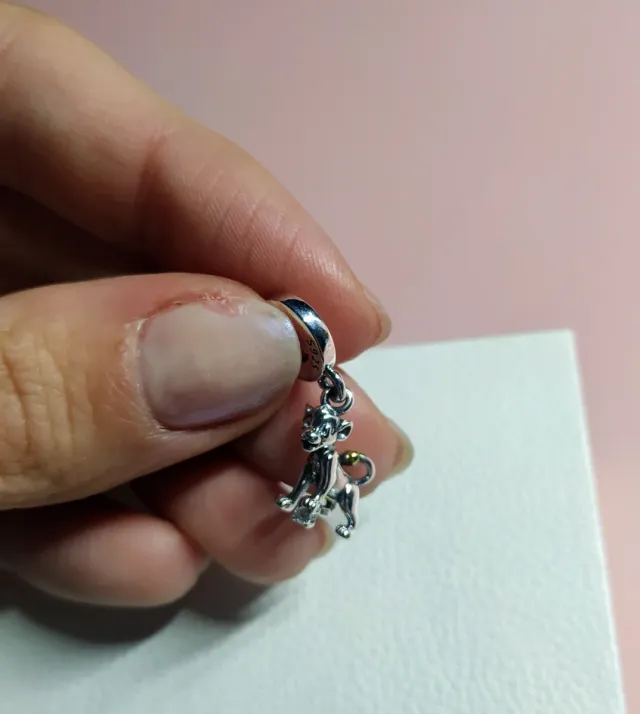 Charm Simba 100 aniversario Disney