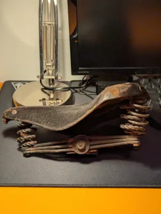 Sella bicicletta da passeggio con molle UNICA