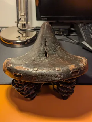 Sella bicicletta da passeggio con molle UNICA