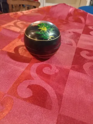 Caixa de madeira pintada estilo oriental