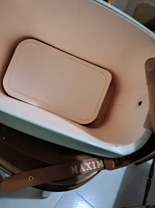 Nevera Portátil Polarbox Asa Piel