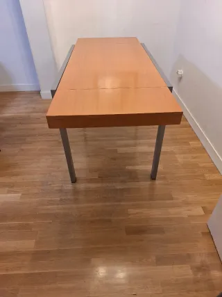 Mesa de comedor extensible madera y metal