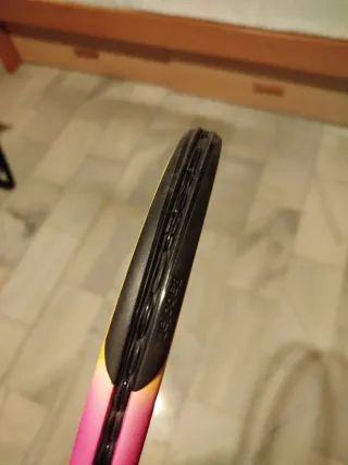 Raqueta Babolat colores vibrantes