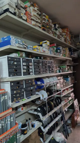 Liquidación Ferretería: Herramientas y Materiales