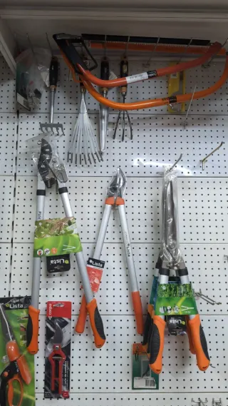 Liquidación Ferretería: Herramientas y Materiales