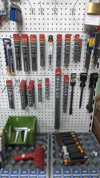 Liquidación Ferretería: Herramientas y Materiales