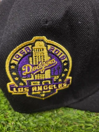 Gorra New Era LA Negra Morada