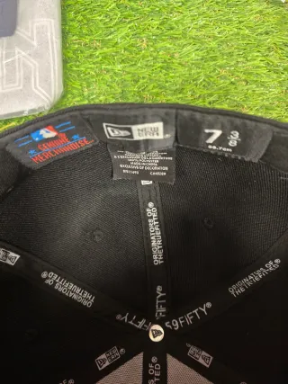 Gorra New Era LA Negra Morada