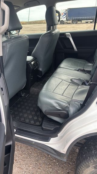 Toyota Land Cruiser 150