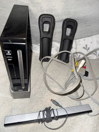 Lote Consola Nintendo Wii + Cables