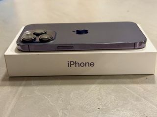 iPhone 14 Pro como nuevo (Apple Store)