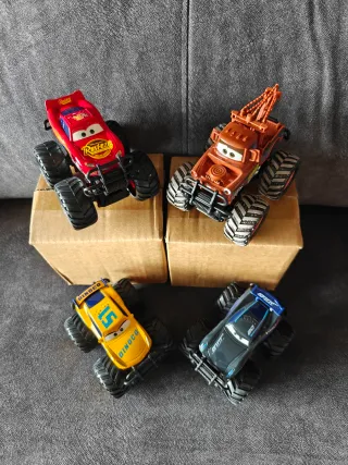 Coches Monster Truck Cars: McQueen, Mate, Dinoco