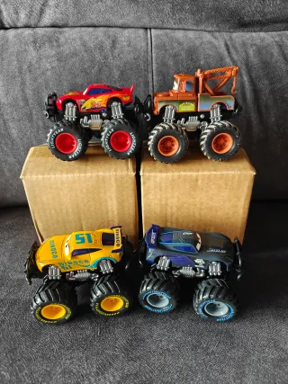 Coches Monster Truck Cars: McQueen, Mate, Dinoco