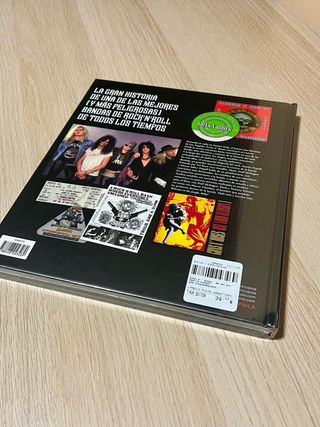 Libro Guns N' Roses 40 Aniversario