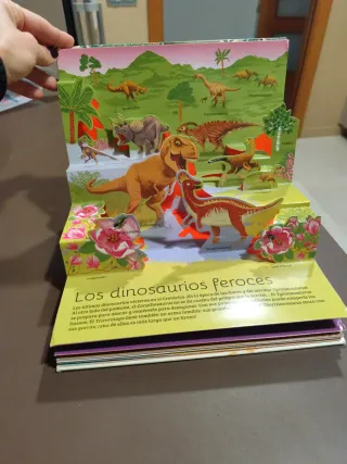 Los dinosaurios: Un libro pop-up