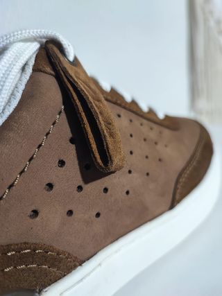 Zapatillas Clarks Courtlite Tor Marrón