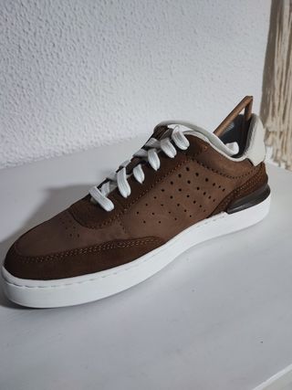 Zapatillas Clarks Courtlite Tor Marrón