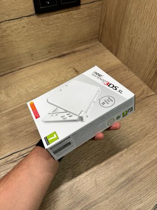 Nuovo Nintendo 3DS XL sigillato mai aperto