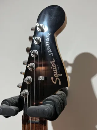 Squier Fender Jaguar contemporary HH Azul