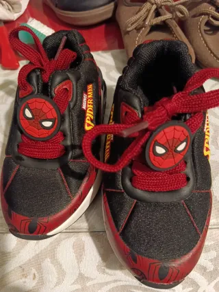 Lote Zapatillas Biomecanic Niña Talla 23 todo 15€