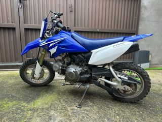 Yamaha TTR 50  moto para niños impecable