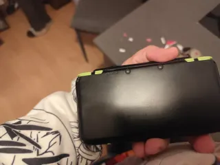 Nintendo 2DS XL Negra/Verde