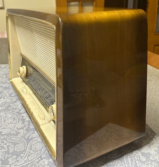 Radio a válvulas Loewe-Opta Rheinperle 5717W