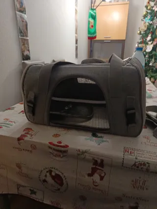 Transportín para perro gris