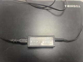 Portátil Toshiba Satellite C70-B-212