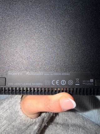 Consola PlayStation 3 Super Slim Nera