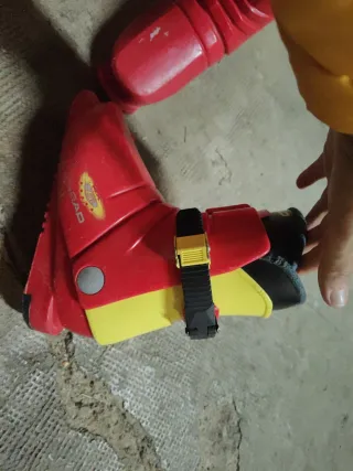 Botas de esquí HEAD rojas y amarillas n 33 aprox.