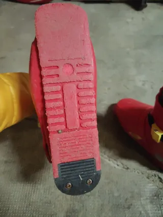 Botas de esquí HEAD rojas y amarillas n 33 aprox.