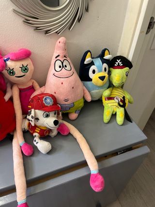 Lote 9 Peluches Infantiles Peppa Pig y otros