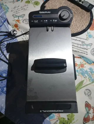 Freidora Eléctrica Taurus