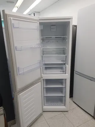 Nevera Combi Beko 1.85m con garantía