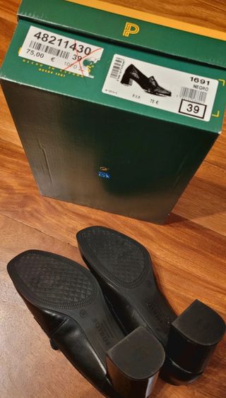 Zapatos de piel Pitillos