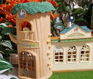 Escuela del arbol Sylvanian Families
