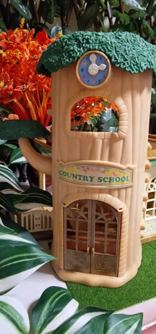 Escuela del arbol Sylvanian Families