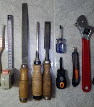 Set di strumenti vari per la casa