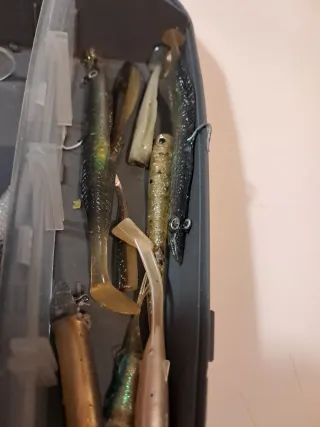 Caja de CAJA SEÑUELOS SPINNING Y EGGING