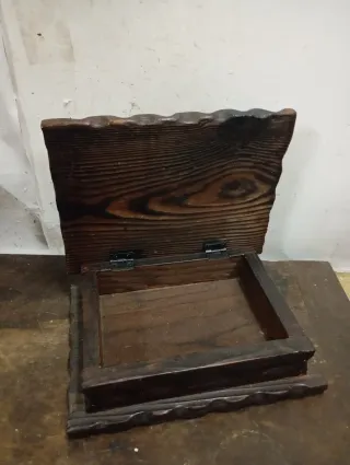 LIQUIDACIÓN 2026 Cofre de madera con mapa antiguo