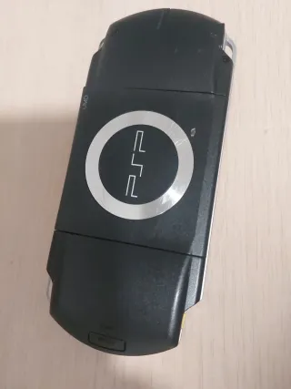 Sony PSP. Con tarjeta memory stick 2 gigas.