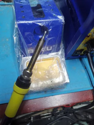 Stazione di saldatura BAKU 878