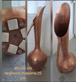 Vaso vintage in metallo