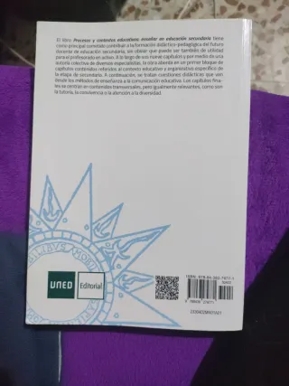 Procesos y contextos educativos: enseñar en edu...