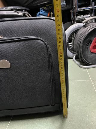 Trolley cabina negro con múltiples compartimentos