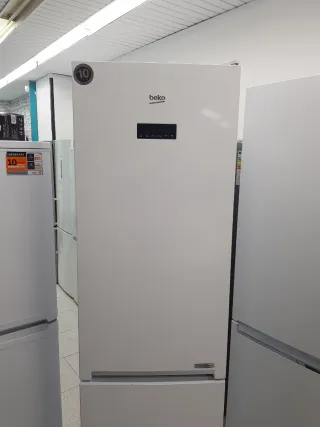 Nevera Combi Beko 2m con garantía