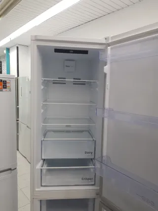 Nevera Combi Beko 2m con garantía