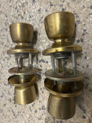 2 Pomelli Dorati per Porta